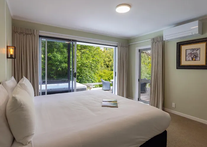Hana Hotel 5*
