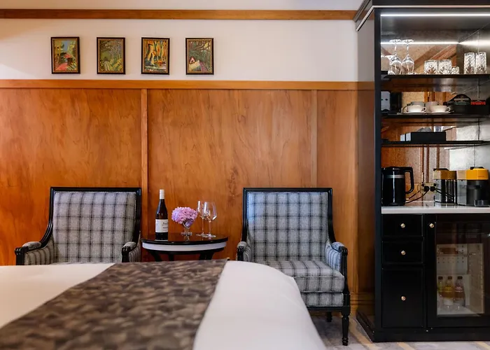 Hana Hotel 5*